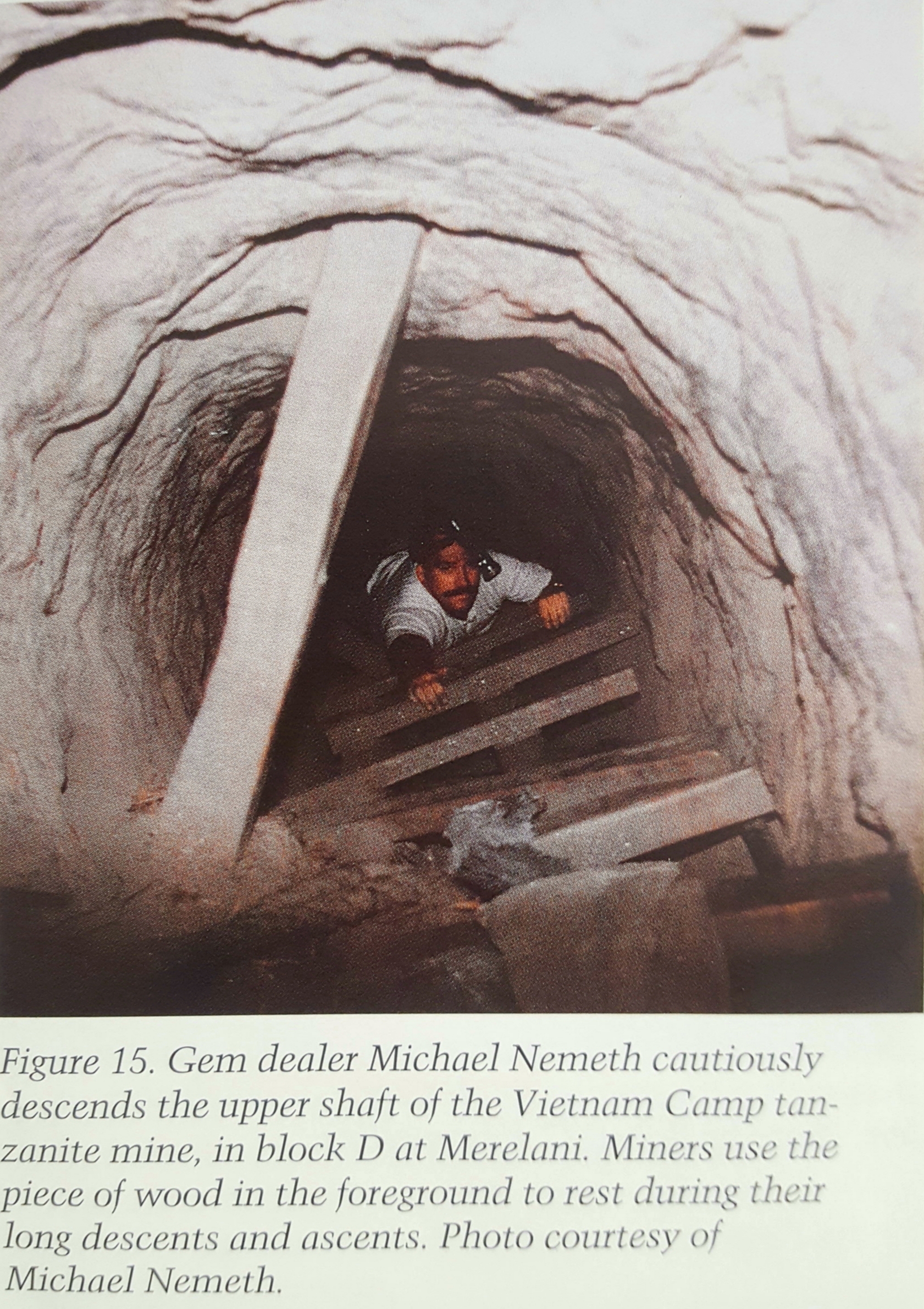 Rough Tanzanite and Tsavorite Garnet gemstones from Tanzania